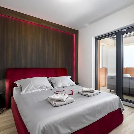 Luxury Penthouse Viki With Seaview Apartmán *