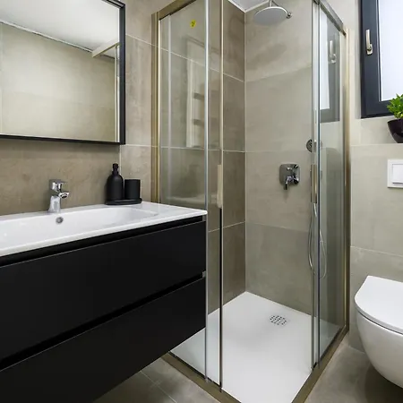 Luxury Penthouse Viki With Seaview * אומאג