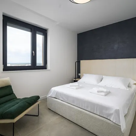 Luxury Penthouse Viki With Seaview דירה *