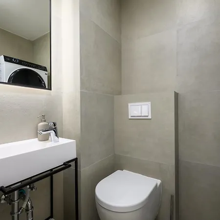 Luxury Penthouse Viki With Seaview דירה