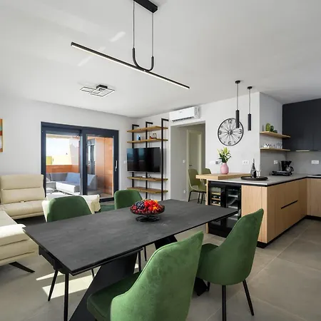 דירה Luxury Penthouse Viki With Seaview