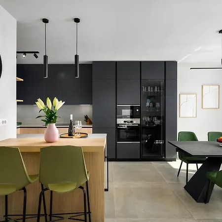 Luxury Penthouse Viki With Seaview דירה